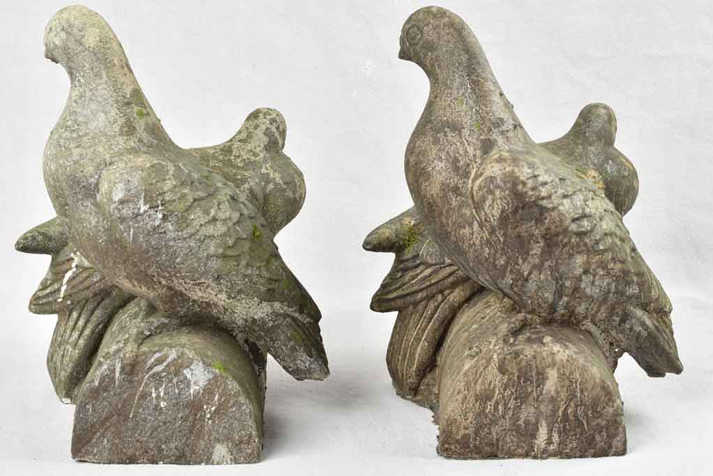 Pair of vintage garden pigeon sculptures 13"