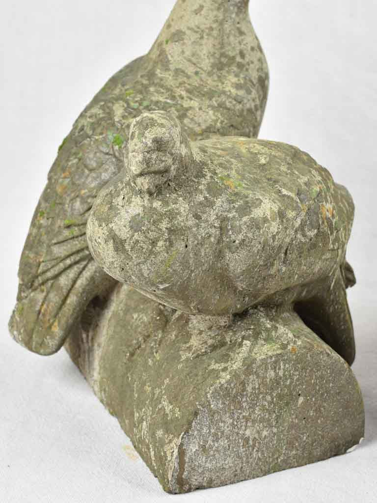 Pair of vintage garden pigeon sculptures 13"
