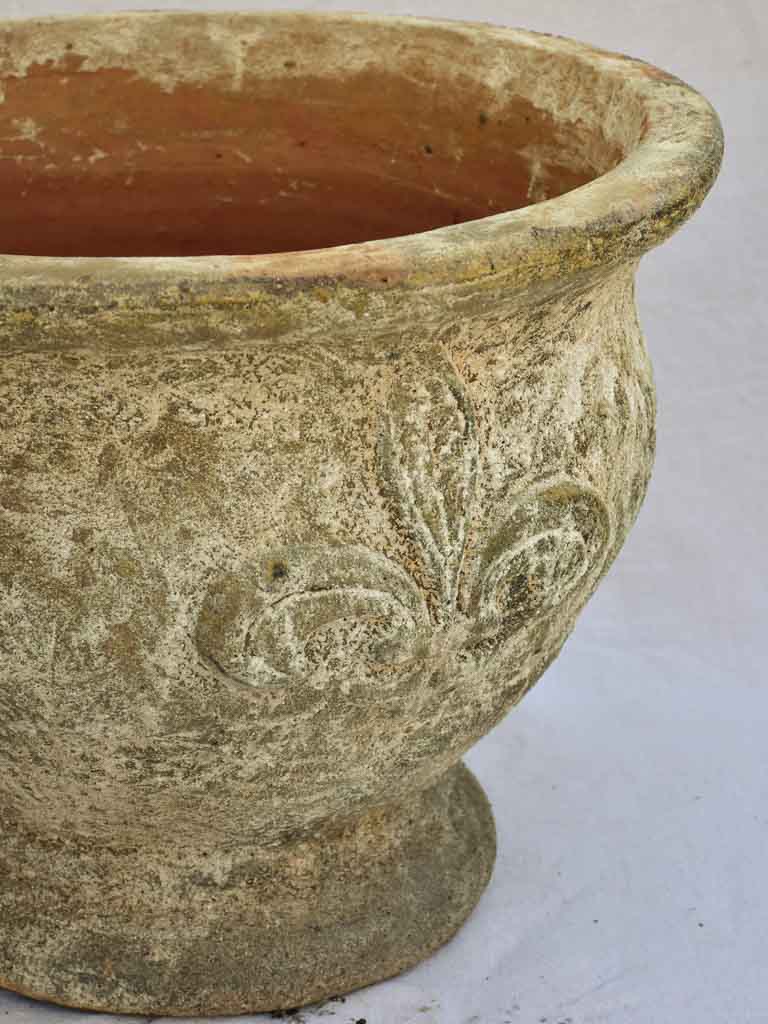 Pair of large garden planters with fleur-de-lys decoration 23¼" x 17¾"