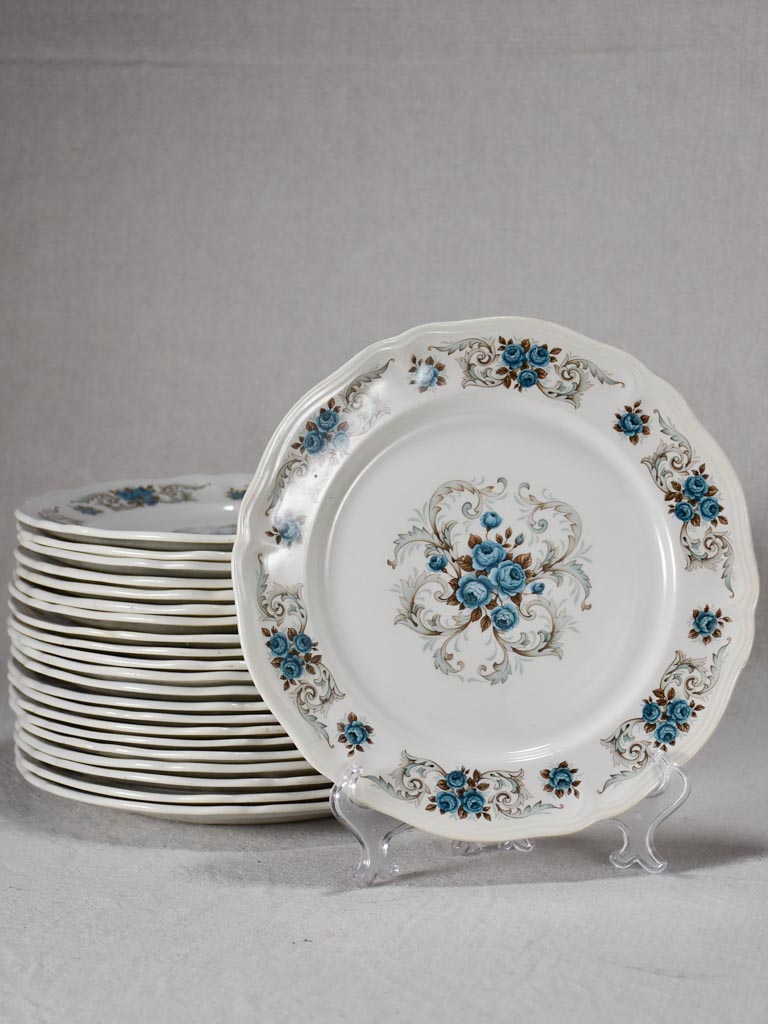 Set of 20 Moulin des loupes dinner plates - blue roses 9"