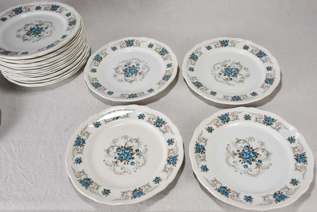 Set of 20 Moulin des loupes dinner plates - blue roses 9"