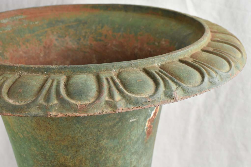 Medici Style Timeworn Patio Urns