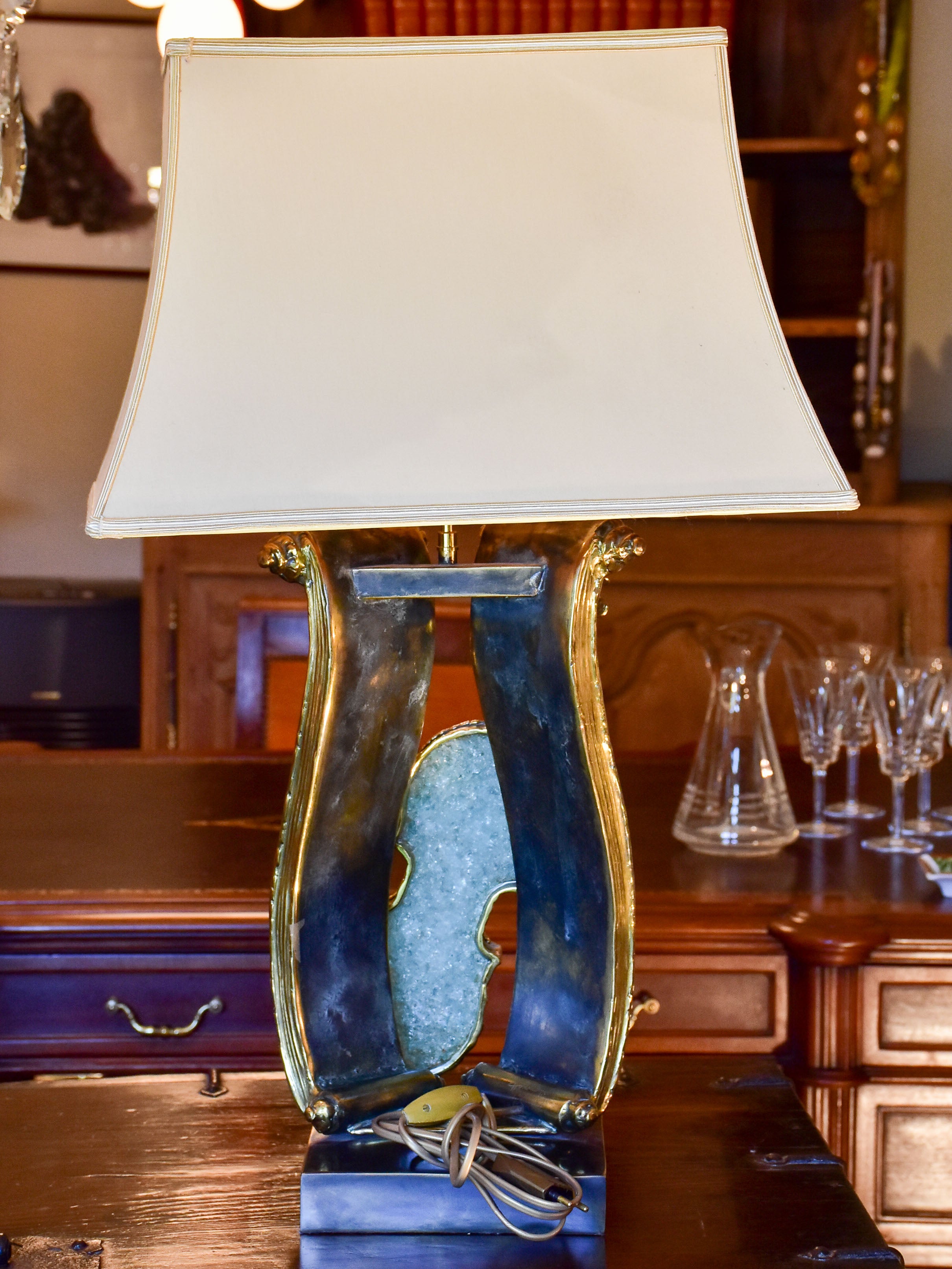 Signed vintage violin table lamp with bronze stand