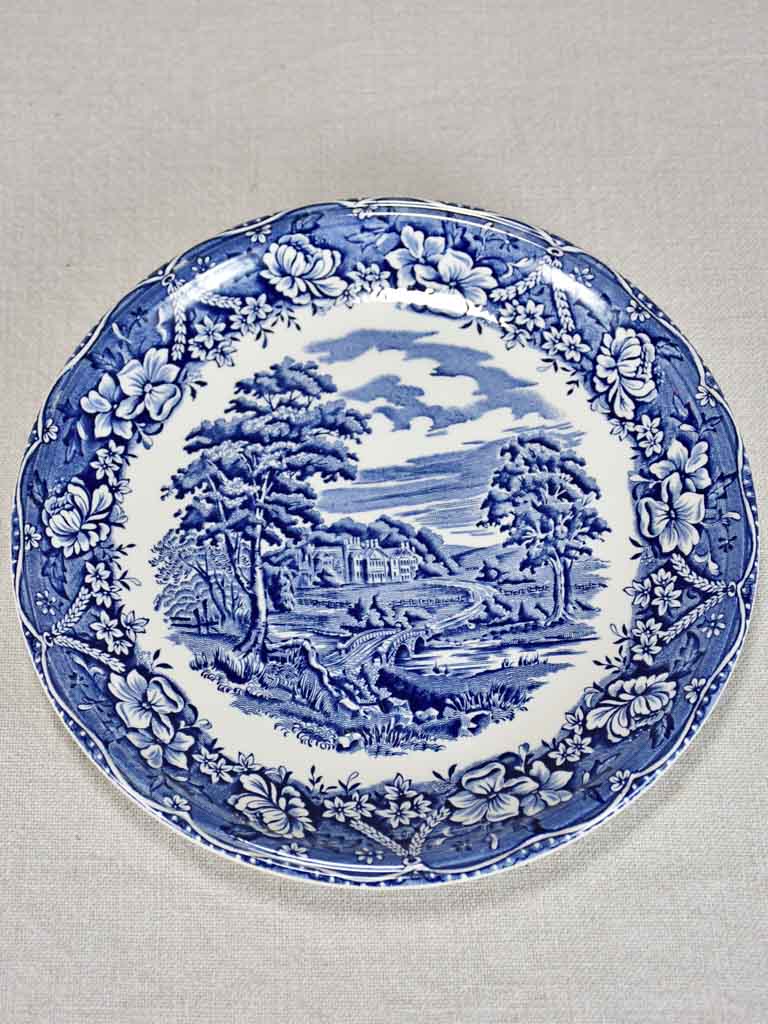 Three English Barrats dinner plates 9½"