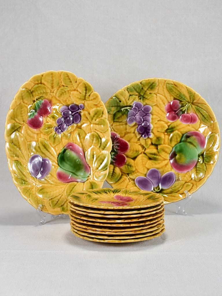 Sarreguemines Barbotine service with fruit decor from the 1930’s