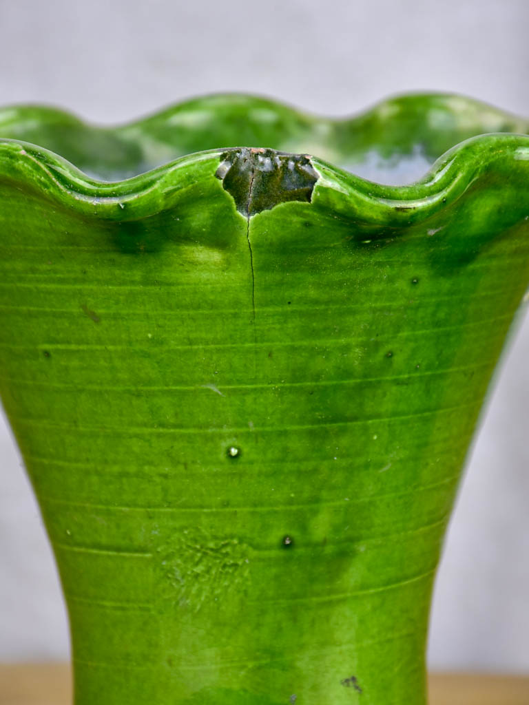 Pair of vintage florist vases with green glaze and rippled neck - Ravel
