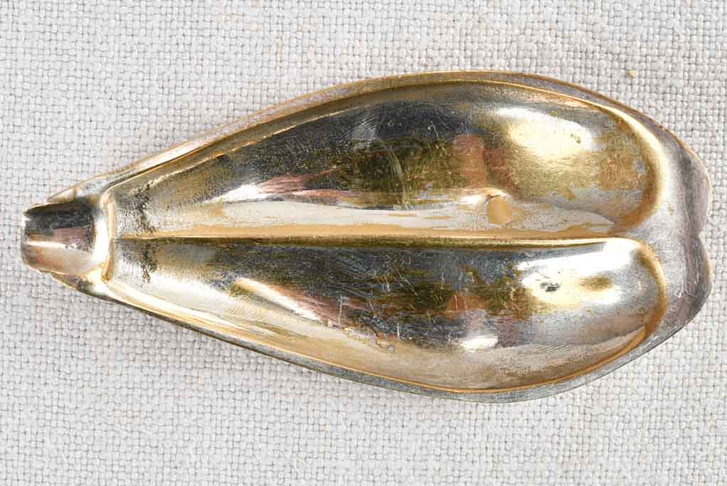 Sculptural flower shaped ashtray - 1970s 9½"