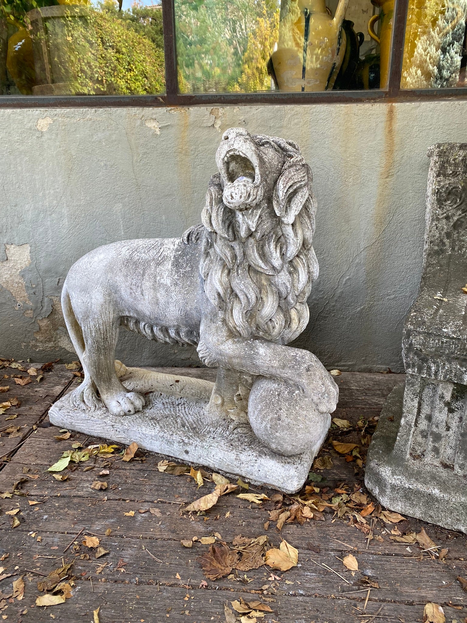 Spectacular pair of lion sculptures - 1940s - Medici Lions 30"