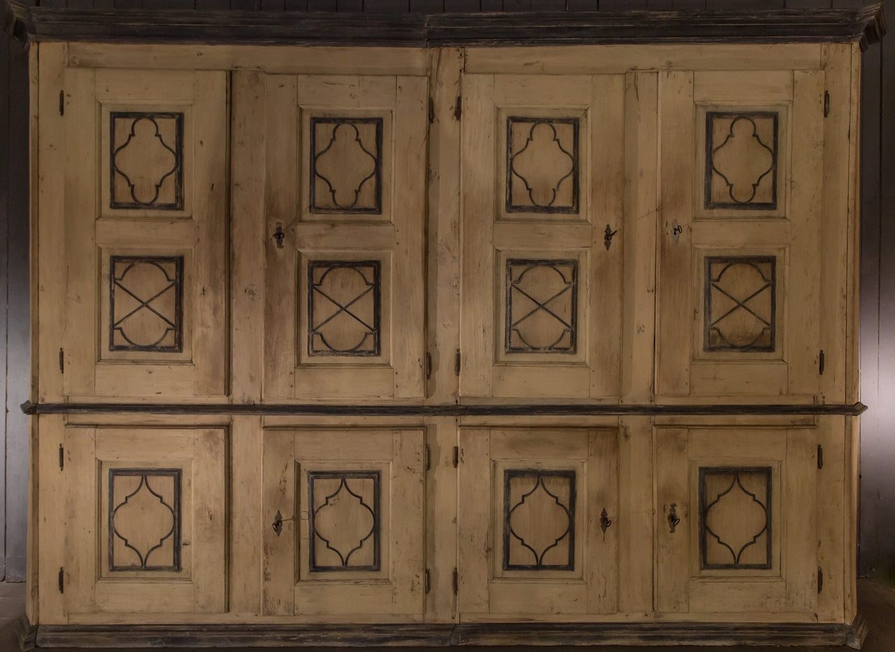 Very large 17th Century Italian cabinetry boiserie