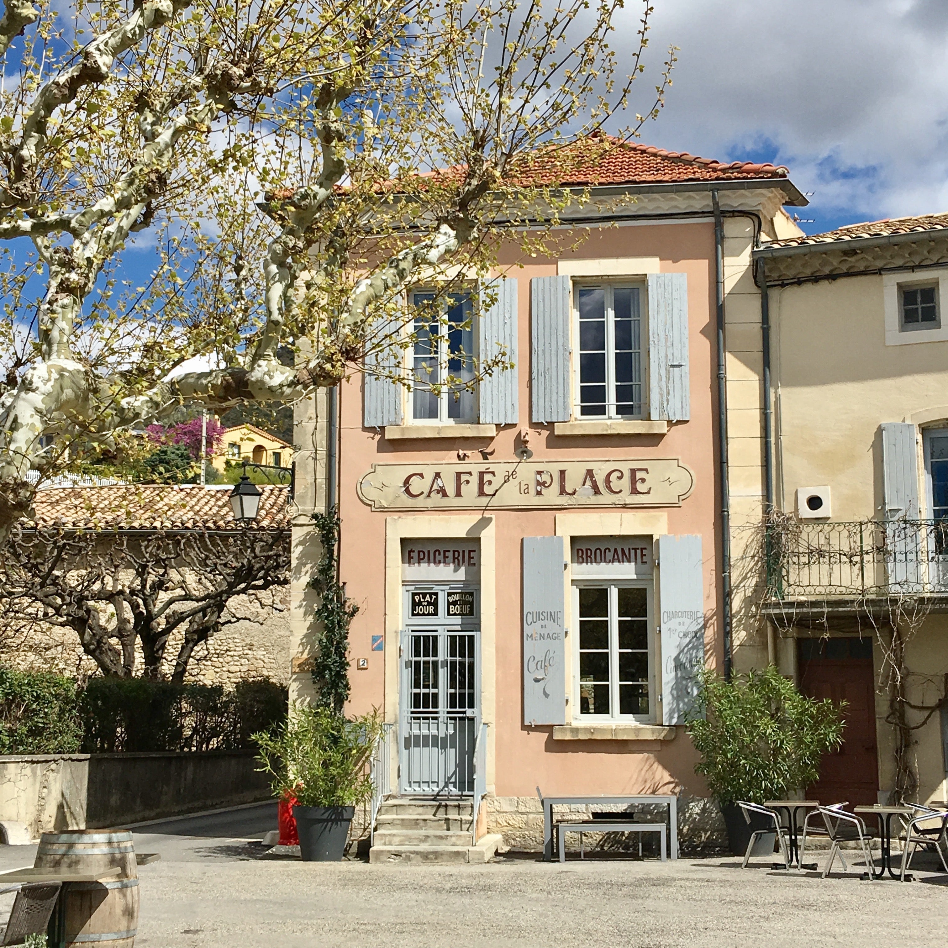Favourite finds from the French workplace