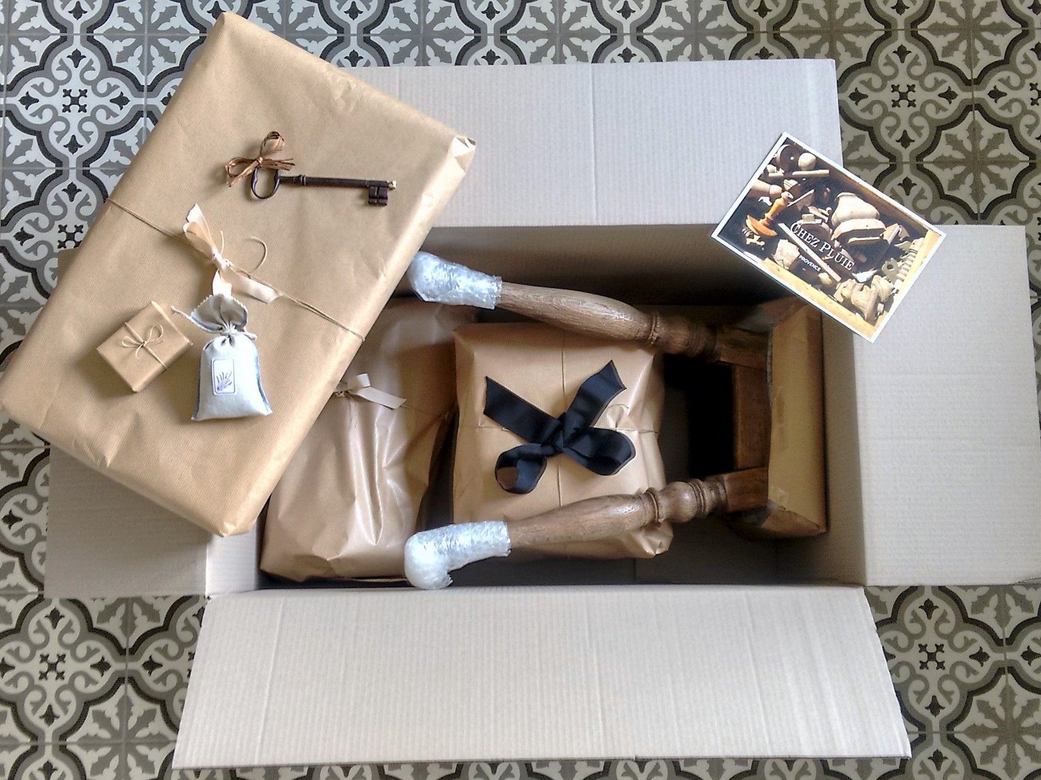 Fall in love with beautiful parcels from France