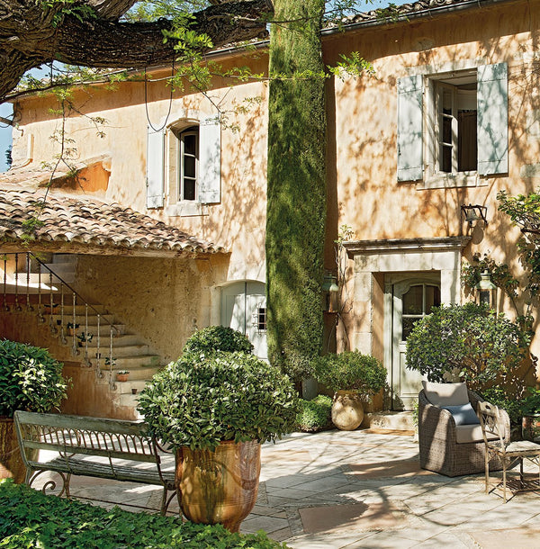 This blissful farmhouse retreat perfectly embodies the dream of Provence