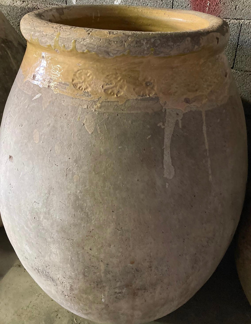 Large eighteenth-century Biot jar