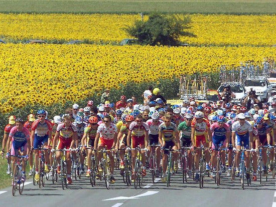 Glimpse Le Tour de France whizzing past
