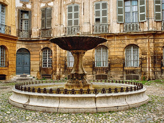 Cool off with a splash of water from the Fountains of Aix-en-Provence