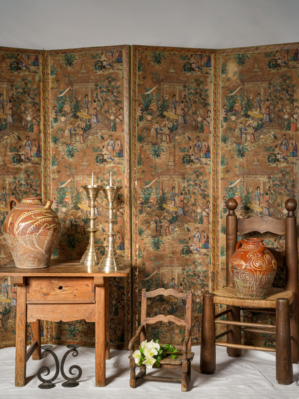 Artistic swirling ochre ceramics