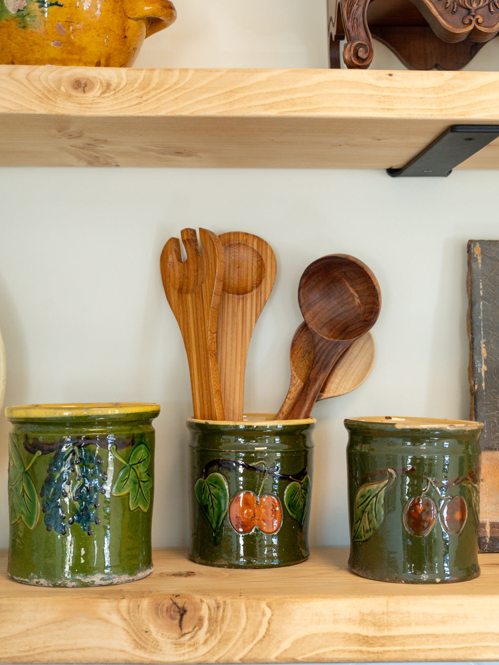 Historic Savoie pottery with relief