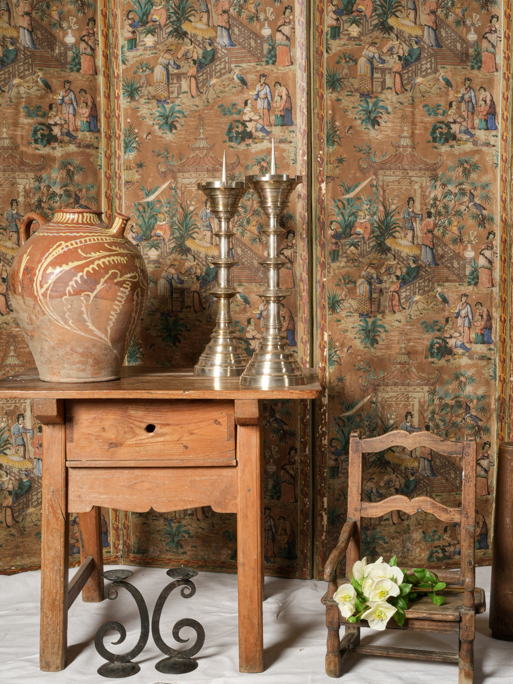 Captivating vintage wood chair
