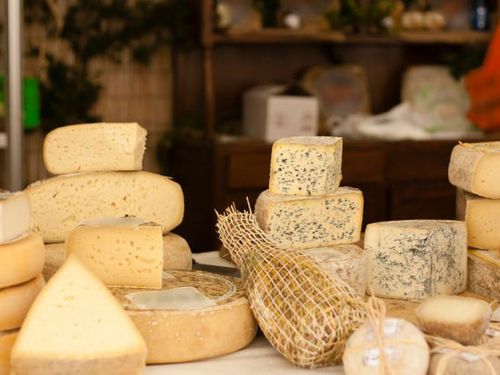 Discover delicious cheese with the help of your local fromager