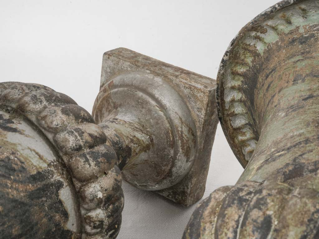Textured vintage Medici vases