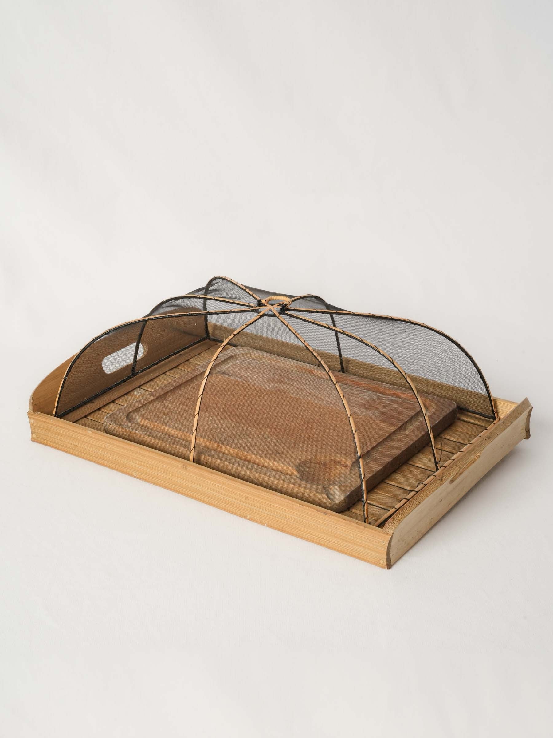 Cheese Cloche with Wooden Tray and Wire Mesh Lid
