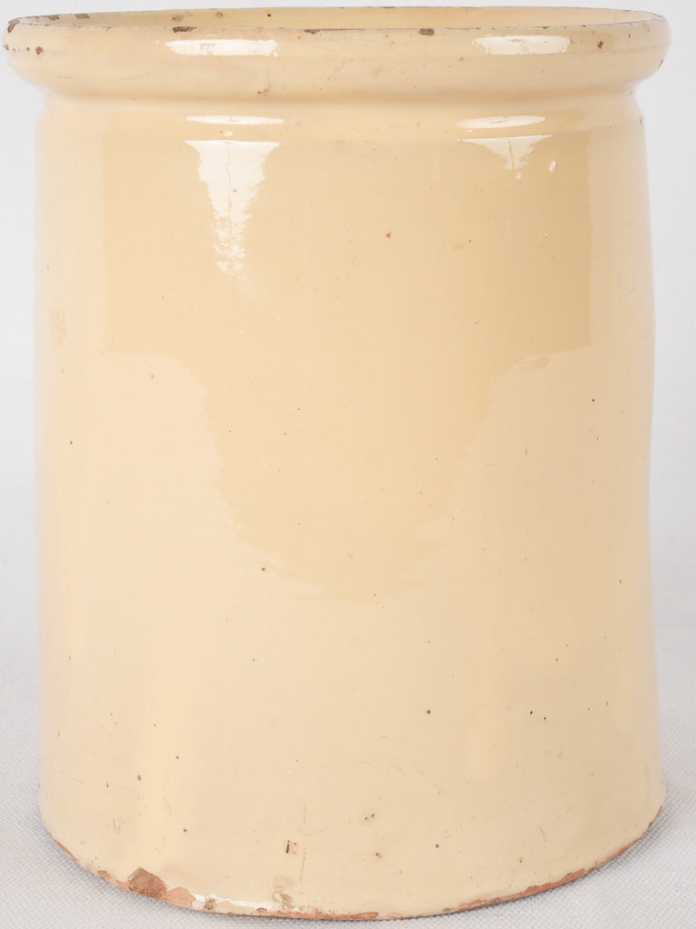 Confit pot w/ pale yellow glaze 7½"