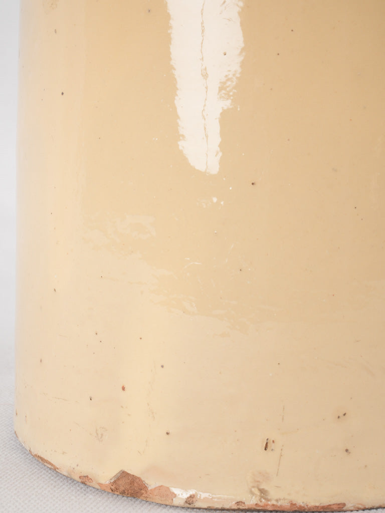 Confit pot w/ pale yellow glaze 7½"