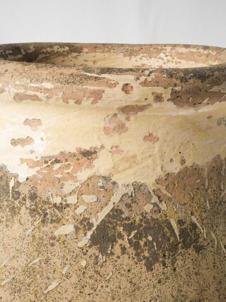 Decorative Provencal ovoid pottery