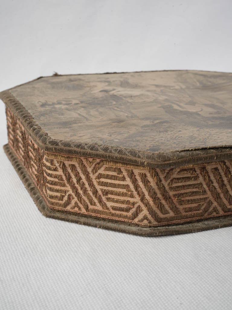 Rustic woodland-scene detailed box  