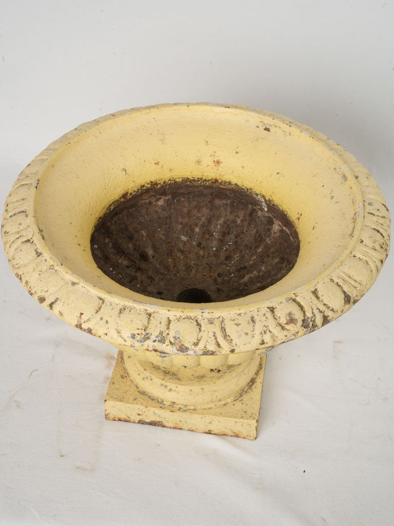 Ornate vintage yellow Medici planter