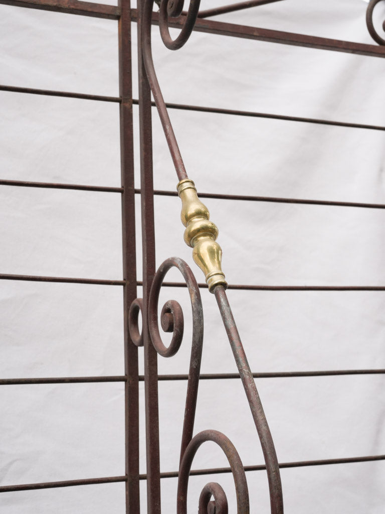 Dark red boulangerie display shelf