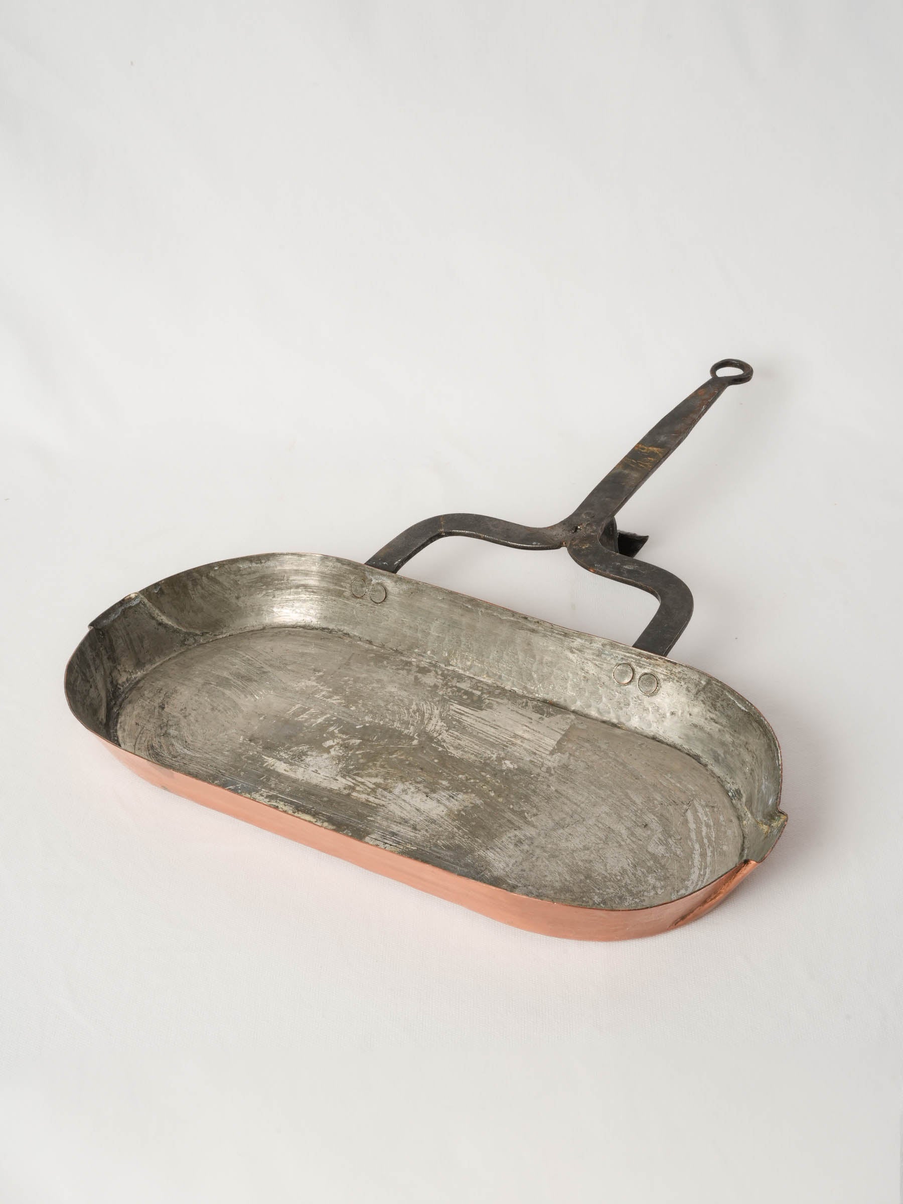 Antique French Copper Lèchefrite with Iron Handle