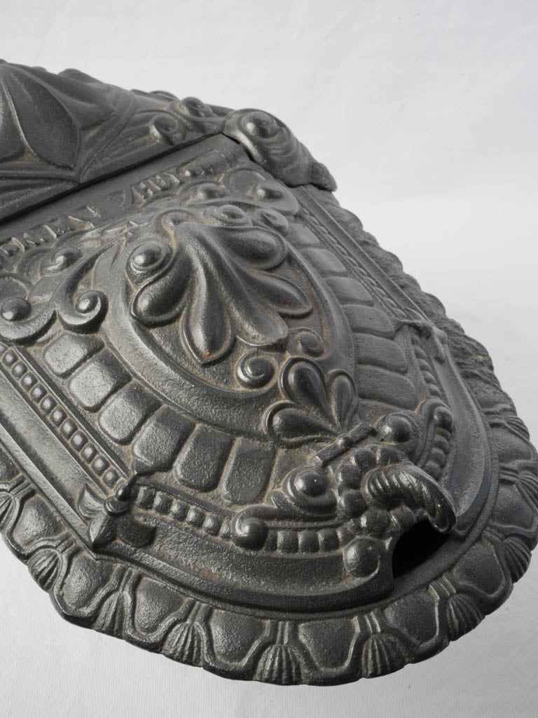 Elegant gadrooned pedestal coal vessel  