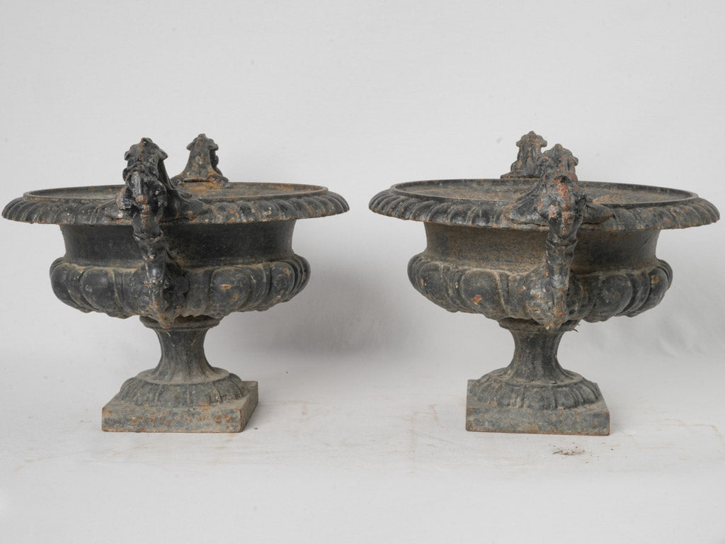 Grand gadrooned detail vases