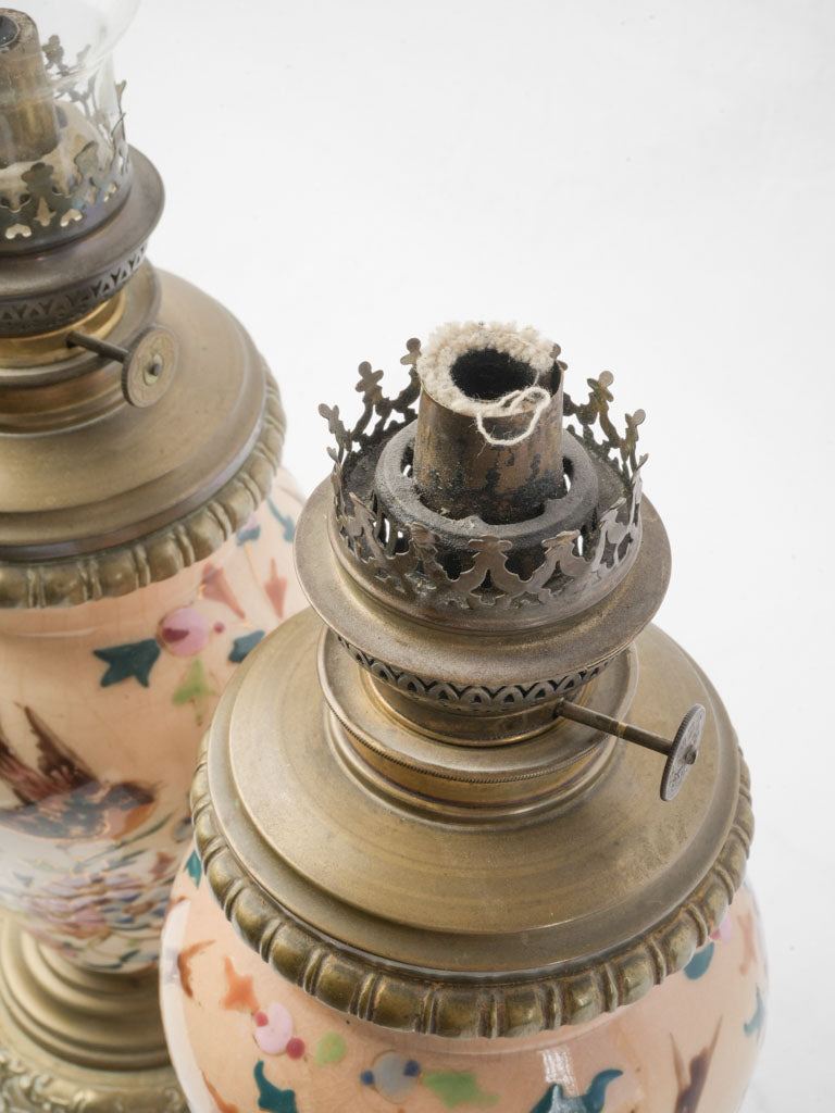 Soft luminous finished oil lamps  