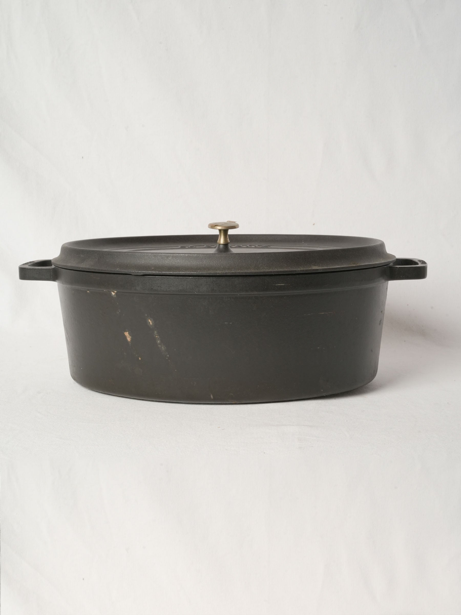 Vintage French Staub Cast Iron Dutch Oven Matte Black 19¾" x 13¾"