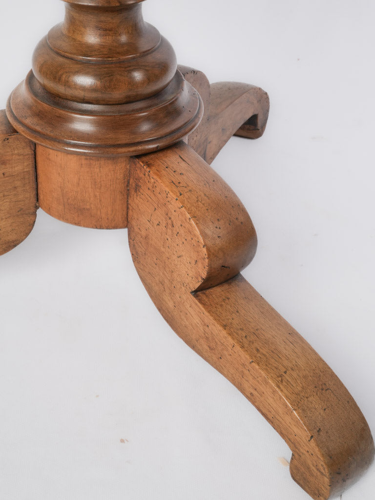 Timeless walnut French table