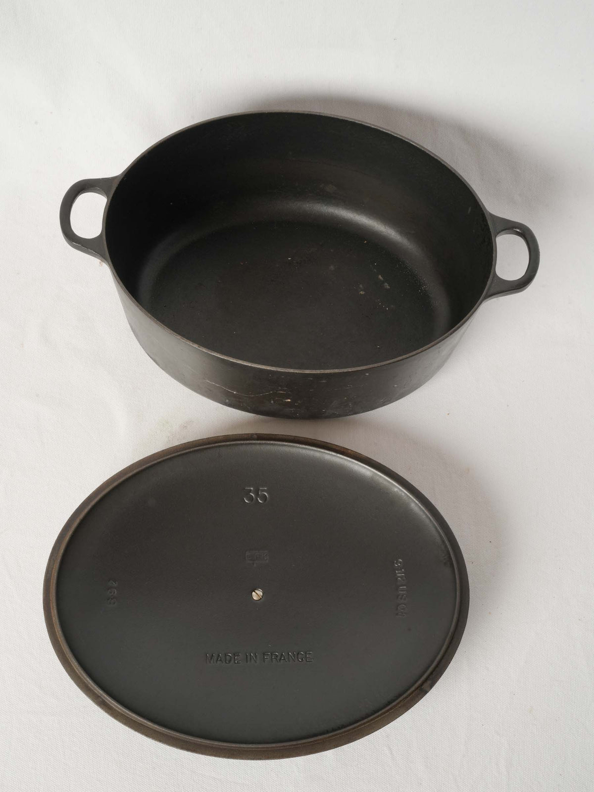 Vintage Le Creuset Black Oval Cast Iron Casserole 17¼" x 11¾"