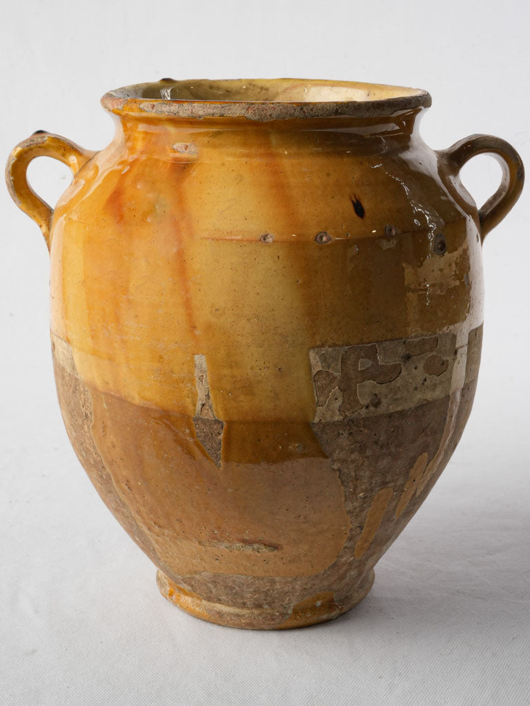Earthy vintage French pot