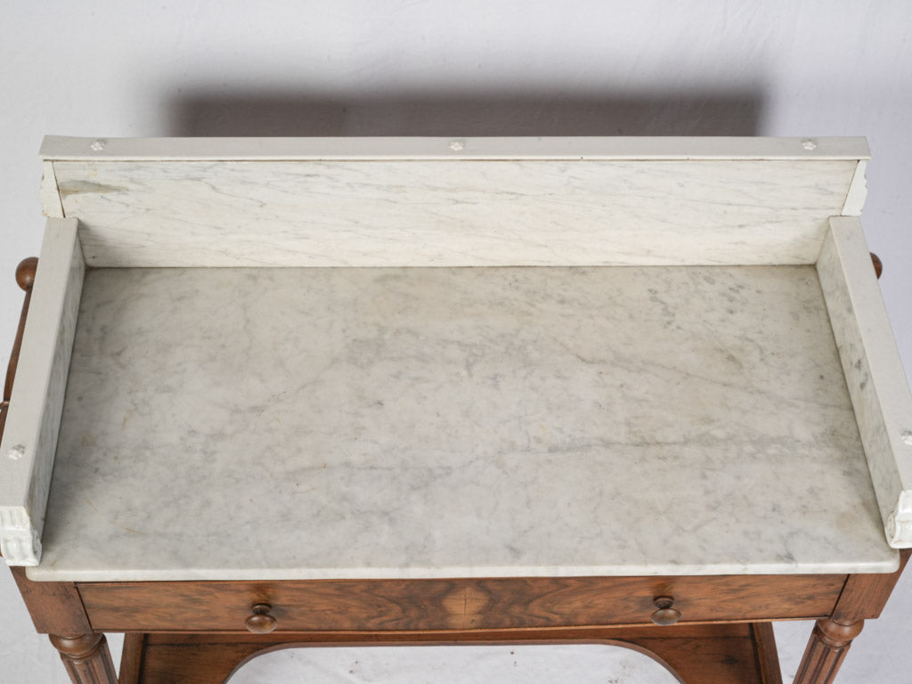 Compact elegant washstand French design