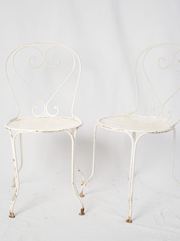 Elegant mid-century garden furniture 