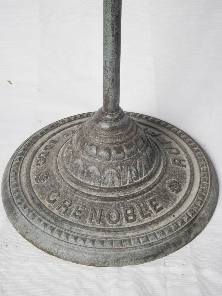 Classic French rosette table by Ruffier