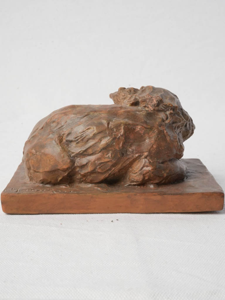 Sculptural naturalistic cat art 