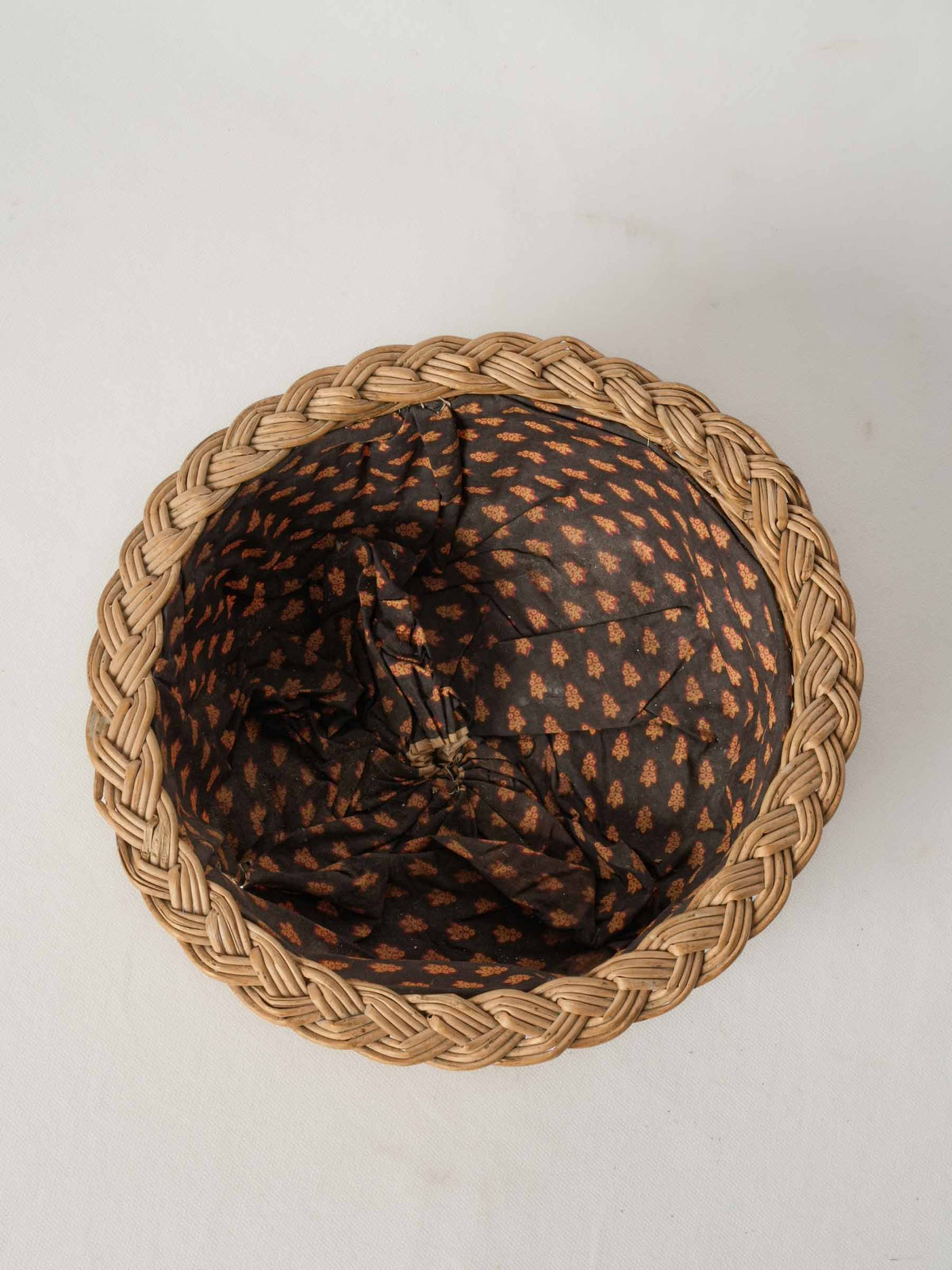 Vintage French Wicker Bread Basket with Patterned Cotton Lining 11¾"