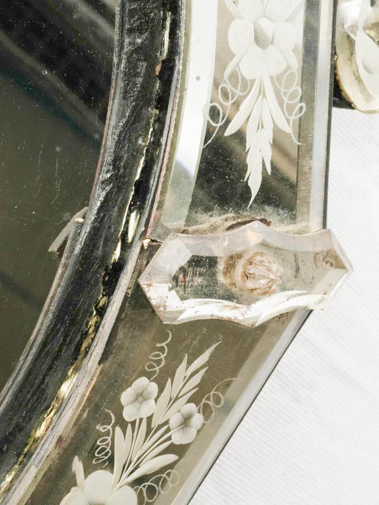 1940s handcrafted Venetian wall mirror