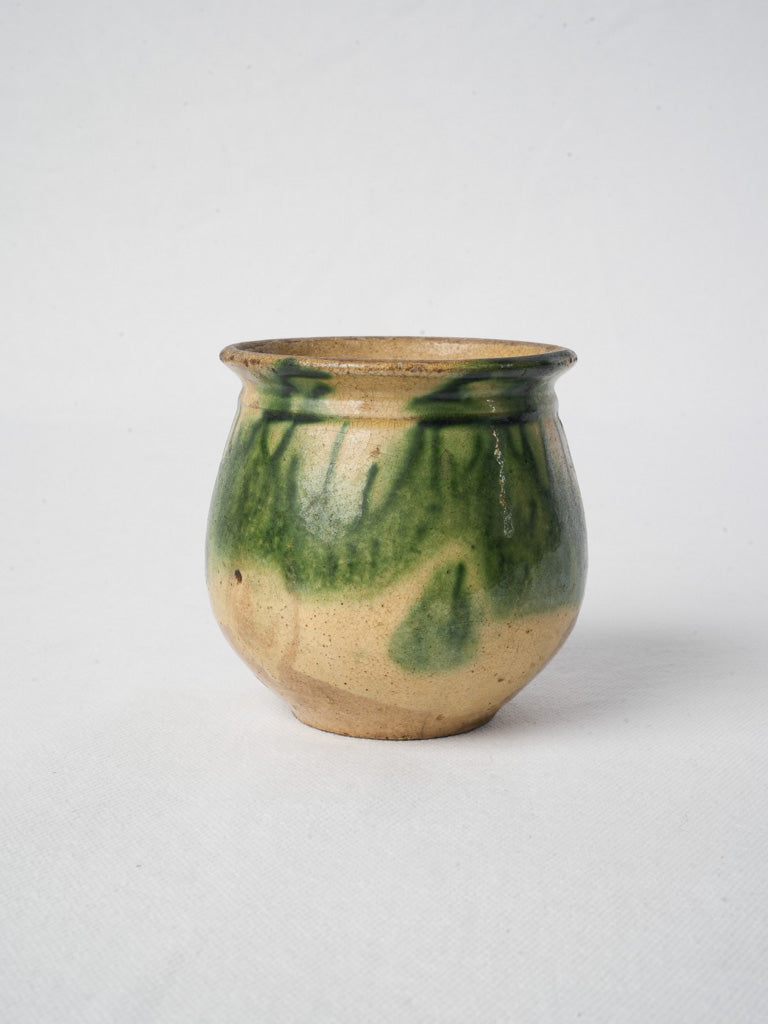 Straw-toned antique kitchenware