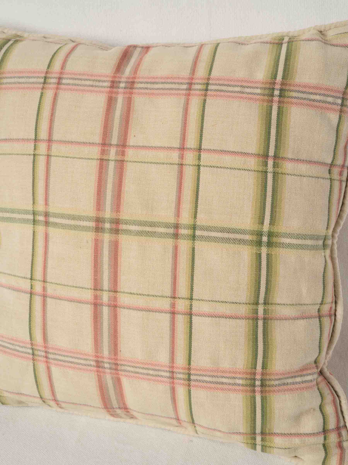 Pair of French Checked Cotton Pillows from Chanteduc Provence