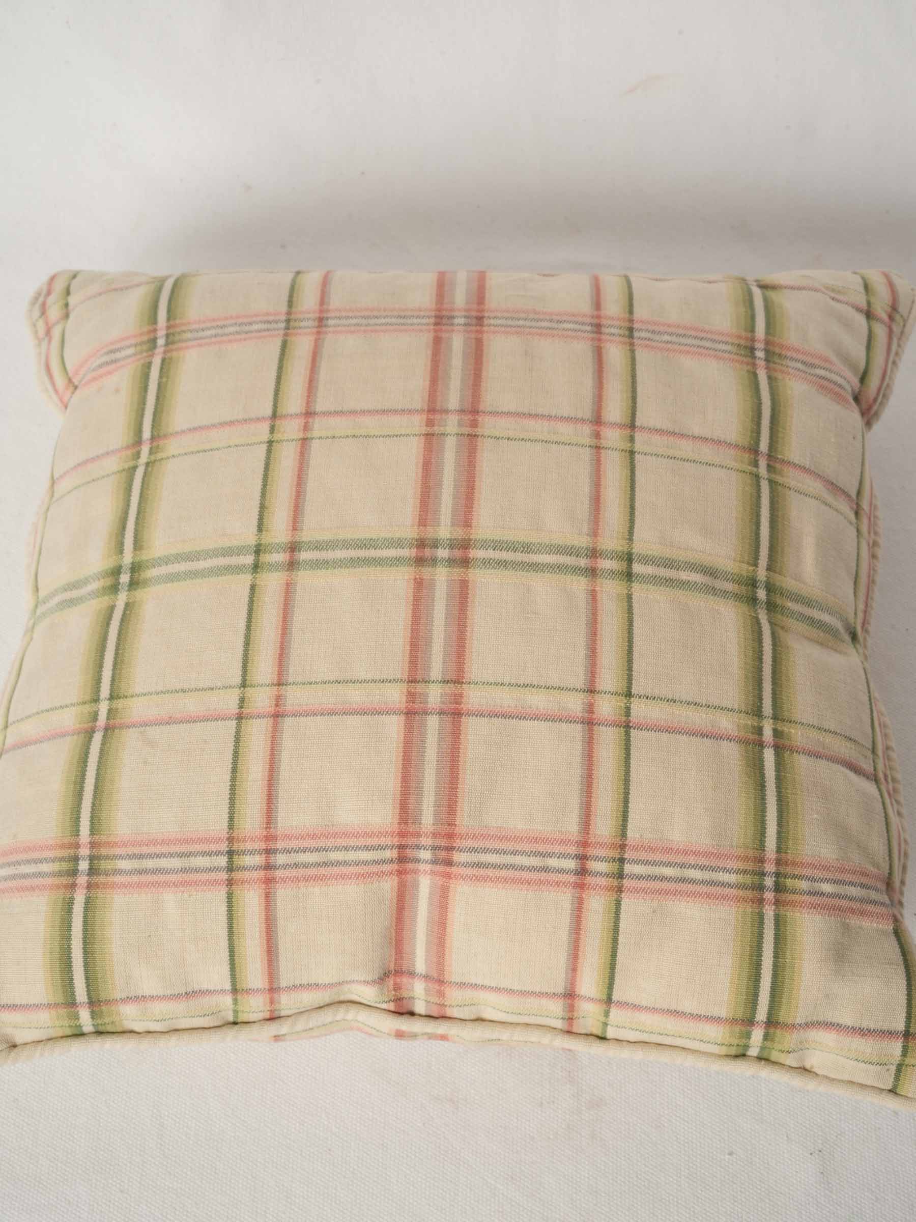 Pair of French Checked Cotton Pillows from Chanteduc Provence