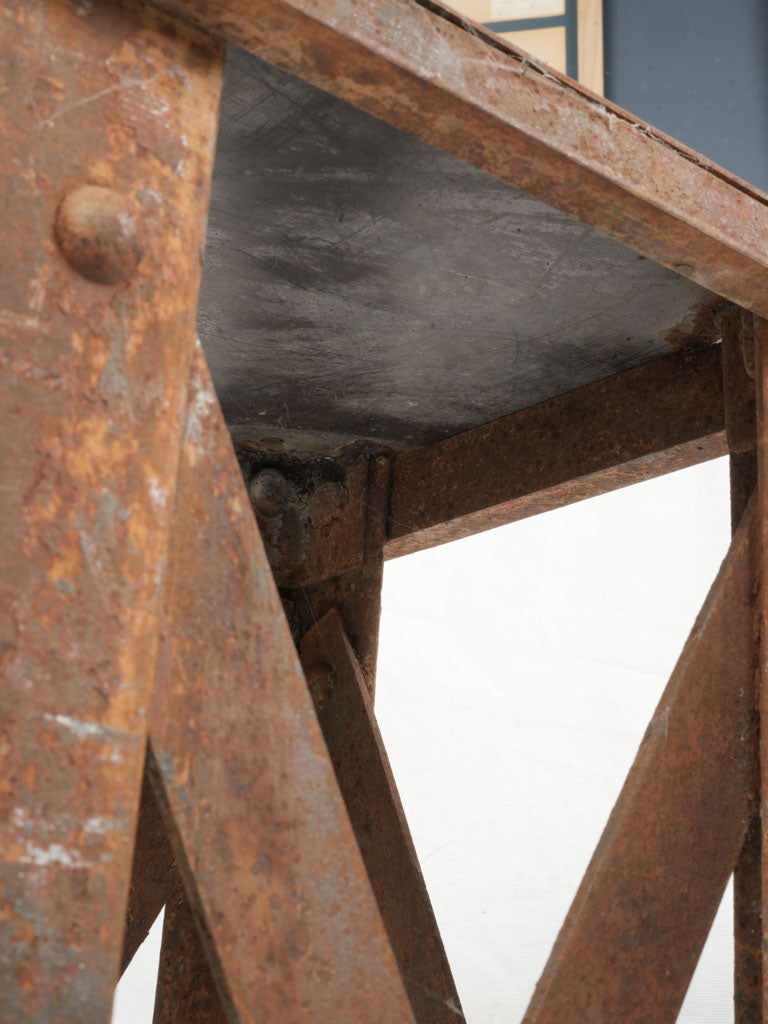 Timeworn aesthetic structural bases