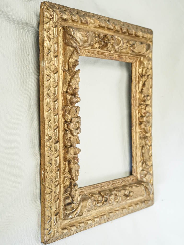 Giltwood decorative heritage frame  